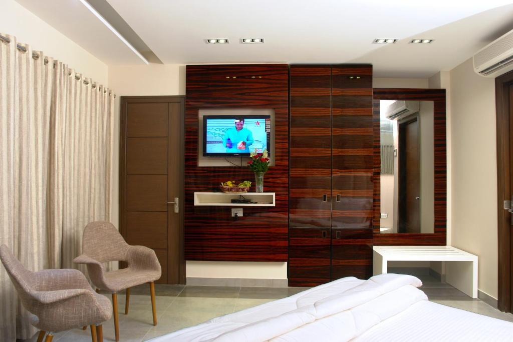 Hotel Gulnar Нью-Дели Экстерьер фото